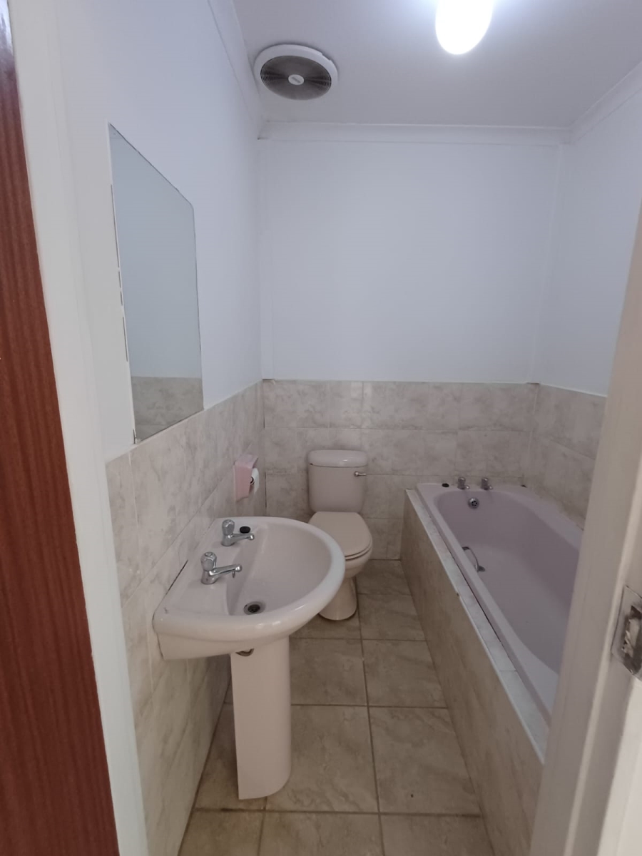 To Let 3 Bedroom Property for Rent in Westbourne Eastern Cape